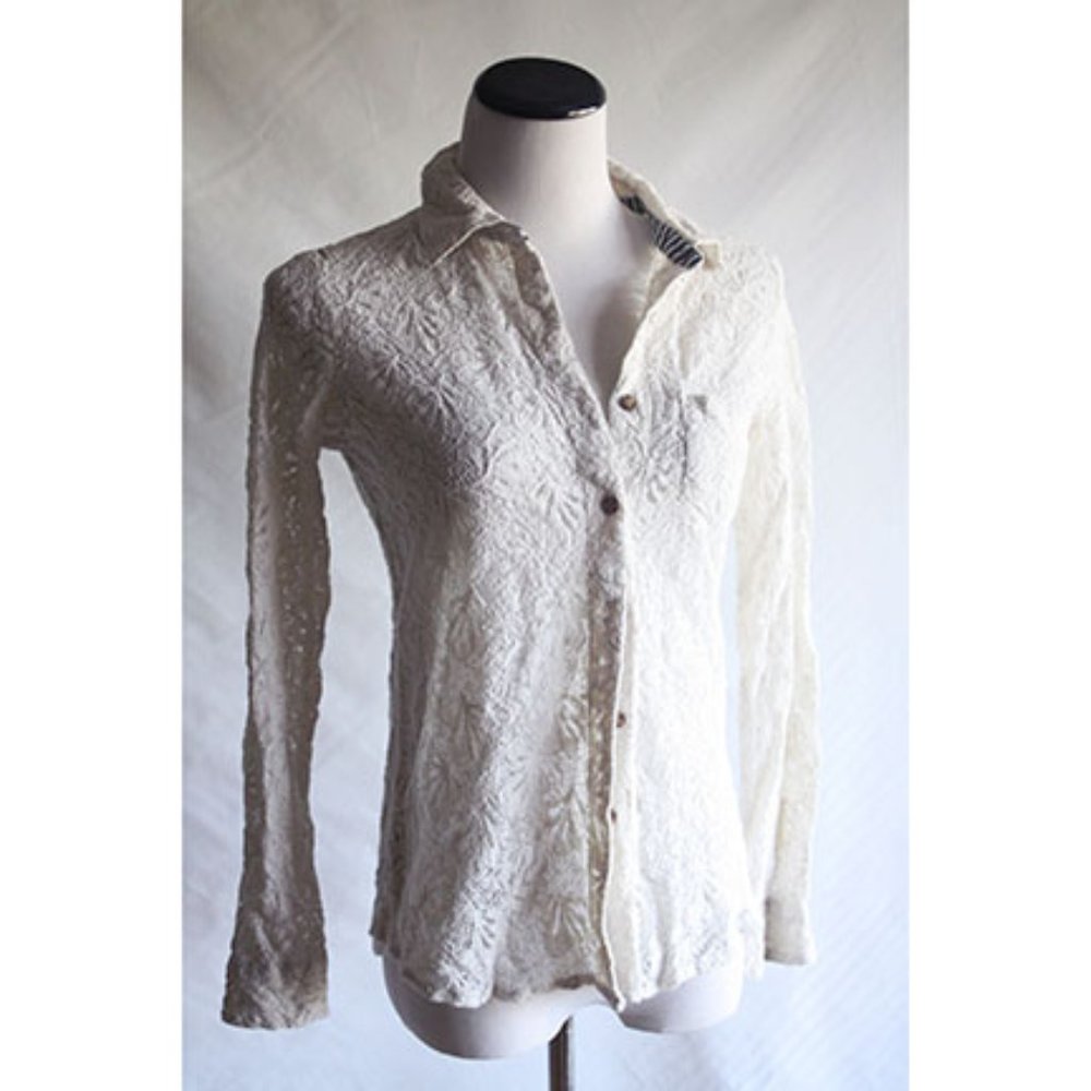Volcom Cream Lace Button Up Blouse Size S - image 3